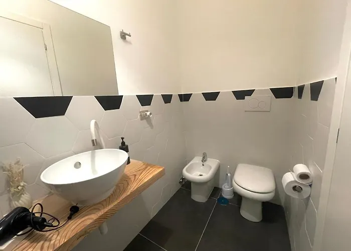 La Fenice לינה וארוחת בוקר 4*