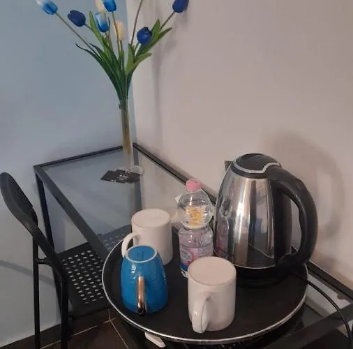 La Fenice לינה וארוחת בוקר 4*